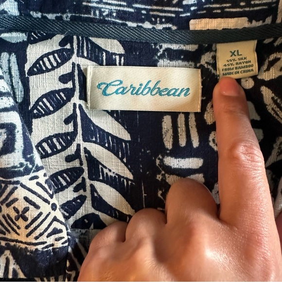 Caribbean Silk Blend Pattern Button Up | Men’s XL - Picture 7 of 8